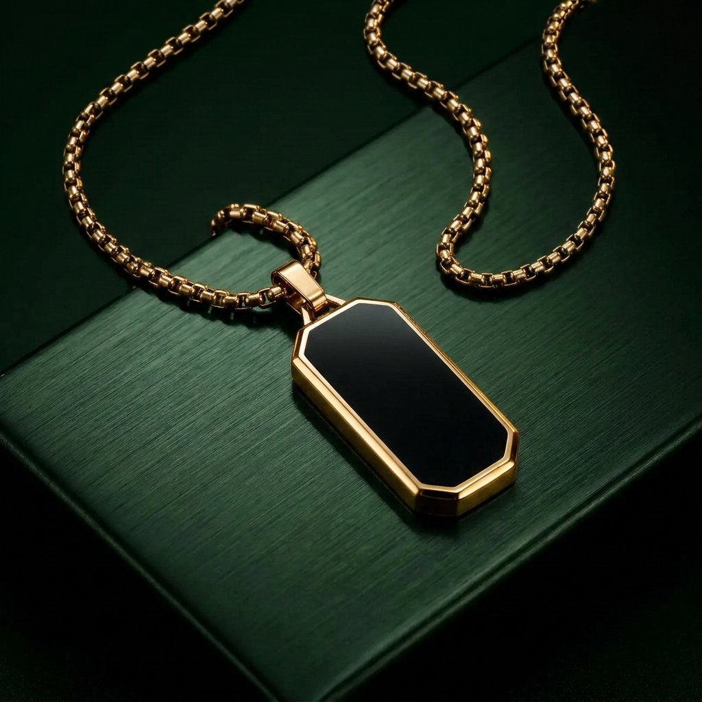 La Torre — Black Bar Pendant Necklace