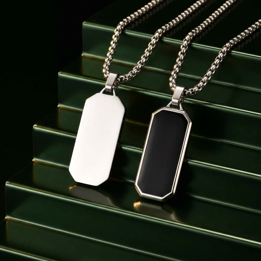 Silver pendants in El Cartel magazine style